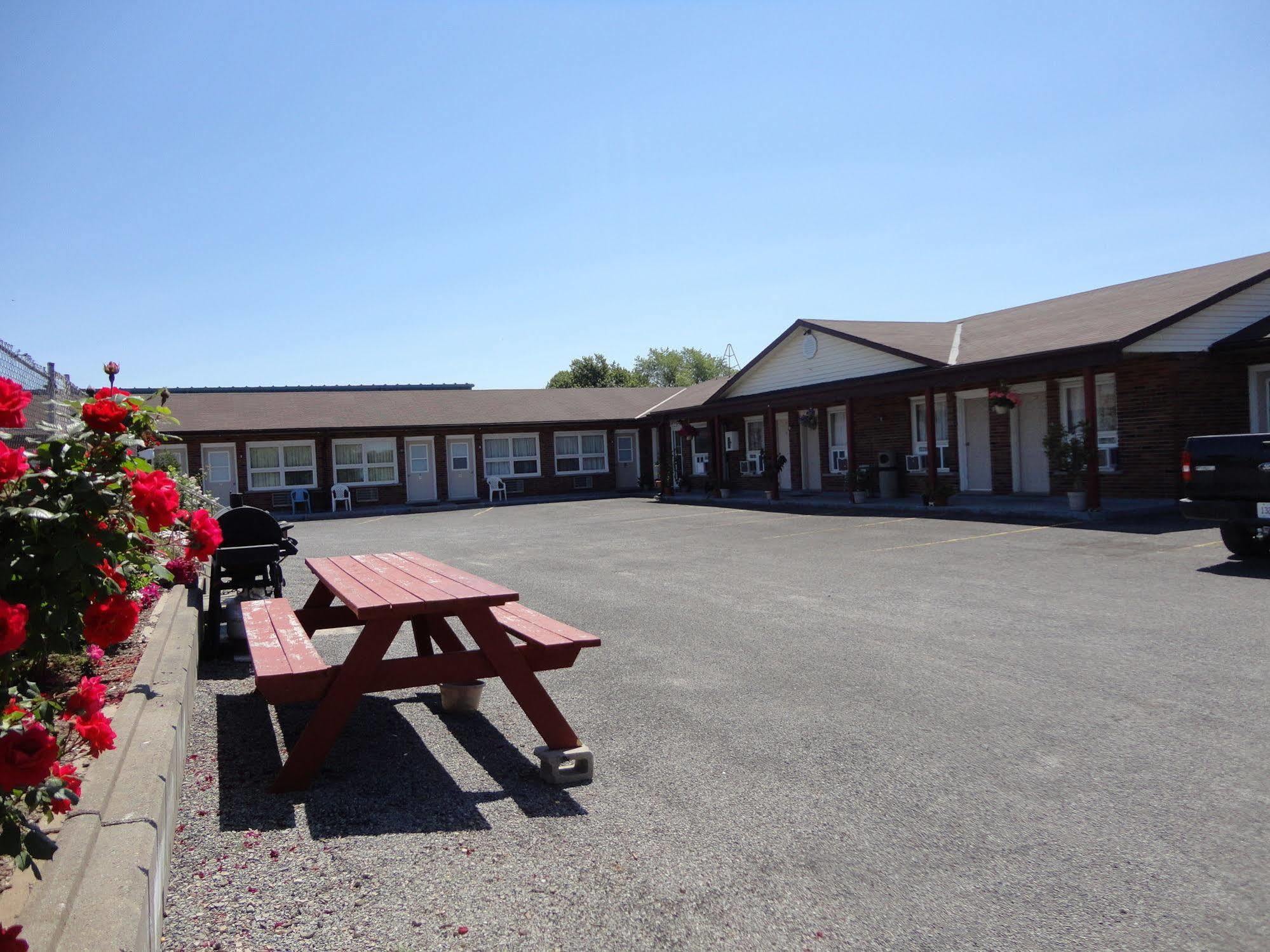 Good Night Inn Port Colborne Exterior photo